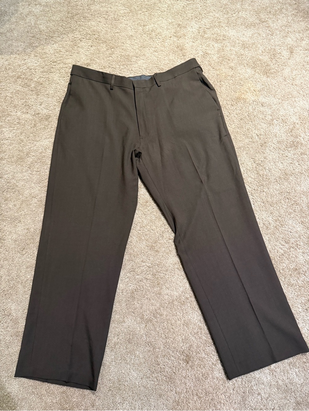Haggar Premium Comfort Classic Fit Flat Front Dress Pants Brown 40x29